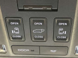 運転席天井部のサテライトスイッチです。