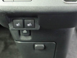 運転席と助手席にはシートヒーターも付いています!