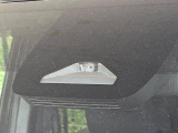 【トヨタセーフティセンス】走行中に前方の車両等を認識し、衝突しそうな時は警報とブレーキで衝突回避と被害軽減をアシスト。より安全にドライブをお楽しみいただけます。