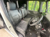 運転席シート廻りは使用感も少なく、良好な状態となっています。丁寧に使われていたことがよくわかりますね。