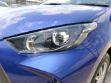 シンプルなものが使いやすいですね!LEDと違い熱を持つので、降雪時などはヘッドライトに積もった雪も溶かしてくれます。