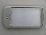 LED荷室灯です。明るい光で荷室内を照らし、暗い場所での積み下ろしをサポートしてくれます。