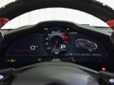 スマートフォン・コネクションにより、使い慣れたナビゲーションアプリを車載モニターに映し出して快適にご利用いただけます。
