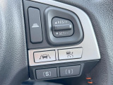 【全車速追従機能付クルーズコントロール】高速道路での長距離走行が楽に!!自動で速度を保つクルーズコントロールが、衝突軽減システムと連携し、前方の車両を感知して車間を保つように速度調節してくれます!!