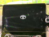 【10.5インチナビ】高級感とインパクトのある大画面ナビを装備。各種オーディオ操作はもちろん、スマホ連携もできる利便性の高いナビです♪