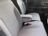 アームレストは運転の疲労軽減になります