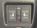 【両側パワースライドドア】スマートキーや運転席のスイッチで後席両側スライドドアの開閉が可能♪電動だから力を入れてドアを開ける必要が無く、小さなお子様でも簡単に開け閉めでき快適です♪