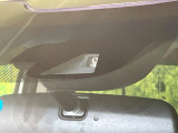 【ホンダセンシング】走行中に前方の車両等を認識し、衝突しそうな時は警報とブレーキで衝突回避と被害軽減をアシスト。より安全にドライブをお楽しみいただけます。