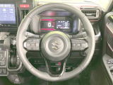 【純正革巻きステアリング】上質な革を使用することで、手にしっかり馴染みとても運転しやすいハンドルです♪
