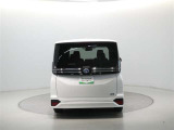U-Carの販売だけでなく自動車保険、携帯電話の販売も行っております。