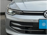 LEDマトリックスヘッドライト「IQ.LIGHT」。対向車や先行車を検知し、LEDを個別制御。まぶしさを抑えながら、夜間の視界をしっかり確保。