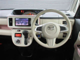 運転席はその車の重要ポイント。ぜひ実際にご乗車ください。お待ちしております。