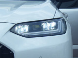 ★LEDヘッドライト搭載★ 白っぽく光る明るく省電力なLEDライト!先進的な白い輝きでフロントフェースを引き締めます☆