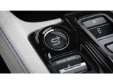 Honda S+ Shiftを採用し、加速や減速に合わせた制御で、スポーツカーらしい高揚感のあるドライビングを演出。毎日の運転をより楽しく彩ります。