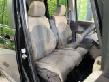 運転席シート廻りは使用感も少なく、良好な状態となっています。丁寧に使われていたことがよくわかりますね。