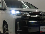 高輝度で点灯速度が速く、しかも消費電力の少ないLEDヘッドライトが装備されています!LEDの明るい光が走行中の視界の確保をサポートして、夜のドライブがより楽しく安全に運転できます♪