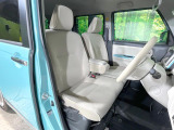 運転席シート廻りは使用感も少なく、良好な状態となっています。丁寧に使われていたことがよくわかりますね。