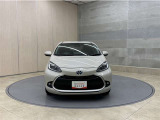 お車購入のポイントとなるフロントマスクです!シャープな目つきが印象的なデザインのヘッドランプです。