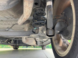 お車を安心してお乗りいただく為には、足回りの定期点検が欠かせません。サービスサポート(有償保証)では無料点検もご提供しており、安心のカーライフをお過ごしいただけるサポート体制が整っています。