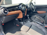 ◆LIBERALAは、輸入車選びの新たなスタイルを提案するインポート・セレクト・ブランドです。オーナー様となる方がクルマから直接感じる感性を第一にした、最良の一台との出会いをコーディネートいたします。