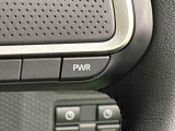 Dassist切り替えステアリングスイッチでシーンに合わせて2つの走行モードの切り替えが可能!加速したい時に便利なパワーモード。燃費重視のスマートな走りのエコモード。