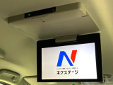 【フリップダウンモニター】大画面モニターで後席でもエンタメをお楽しみいただけます。小さなお子様にも大人気の装備です♪