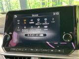 【メーカー純正ナビ】インテリアに溶け込むスタイリッシュな「専用設計」メーカーナビを装備♪視認性や操作性など基本性能にも優れ、より上質なカーライフをお楽しみいただけます。