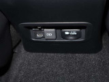 USB差し込み口も装備しています