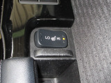 運転席&助手席シートヒーターが付いてます。寒い冬でもスイッチONで座面をあたたかくして、ドライブをさらに快適にしてくれます。