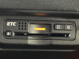 【ETC】高速道路の料金所をストレスなく通過!話題のスポットやサービスエリアに多い「スマートIC」利用時は必須のアイテムです。当店でセットアップを実施、ご納車当日からすぐにご利用いただけます!