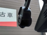 【ドライブレコーダー】安全運転をしていても、当たられることはある、しかも相手の主張と違う・・なんてシーンでもドライブレコーダーがあれば安心、ドラレコは冷静に見つめています。