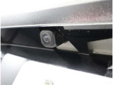 バックカメラが付いているので後方確認が非常にしやすいです。今や運転初心者も熟練者も必須装備!ついていて損はないですね♪