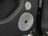 オプションのNaim For Bentley。音響設備にも妥協のない1台となっております。