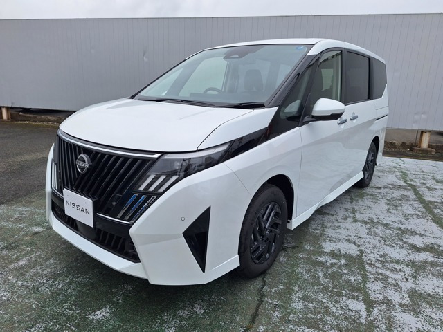 セレナ 1.4 e-4ORCE ハイウェイスターV NissanConnectインフォテインメントシステム ...