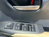 洗練されたデザインの運転席回りはドライビングの愉しさを予感させてくれます♪
