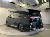 「中古車ハイブリッド保証」ハイブリッド機構を無償で保証します。保証期間は、初度登録年月から10年、またはロングラン保証が終了後3年間。ただし累計走行距離が20万km以内です。