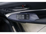 運転席ドアスイッチ回りの画像です。