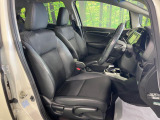 運転席シート廻りは使用感も少なく、良好な状態となっています。前オーナー様が丁寧に使っていたことがよくわかりますね。
