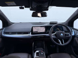 BMW専門のメカニックが、100項目にも上るポイントを徹底的にチェック。交換基準に達した部品があれば、弊社負担にて交換後、お客様へご納車致します。