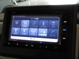 ナビゲーションは純正メモリーナビ(VXM-184VFi)を装着しております。AM、FM、CD、DVD再生、Bluetooth、フルセグTVがご使用いただけます。初めて訪れた場所でも安心ですね!