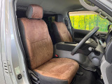 運転席シート廻りは使用感も少なく、良好な状態となっています。丁寧に使われていたことがよくわかりますね。