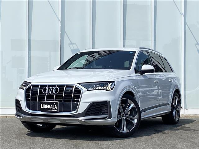 アウディ Q7 