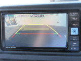 バックモニターで、後方を確認しながら安心して駐車することができます。運転初心者も熟練者も必須の機能ですよ!