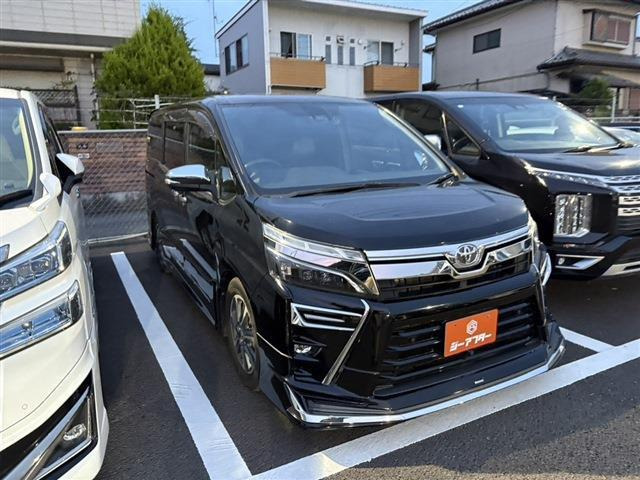 ヴォクシー 2.0 ZS 煌III モデリスタフルエアロ 禁煙車 純正10イン