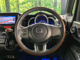 【純正革巻きステアリング】上質な革を使用することで、手にしっかり馴染みとても運転しやすいハンドルです♪