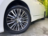弊社では、全車『修復歴なし』のお車のみ取り扱っております。専任バイヤーによる厳選した仕入れの後、入庫後の車両チェックを行い、ネクステージが認定した高品質な中古車をご提供しております。