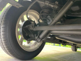 お車を安心してお乗りいただく為には、足回りの定期点検が欠かせません。サービスサポート(有償保証)では無料点検もご提供しており、安心のカーライフをお過ごしいただけるサポート体制が整っています。