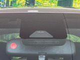 【トヨタセーフティセンス】走行中に前方の車両等を認識し、衝突しそうな時は警報とブレーキで衝突回避と被害軽減をアシスト。より安全にドライブをお楽しみいただけます。