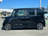 お車をお探しのお客様、ご購入までの流れや疑問点など一つ一つ丁寧にご説明させていただきます。 お客様にご納得頂ける一台を一緒にお探しさせて頂ますので、当店へお越しください。
