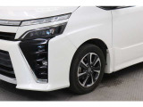 LEDライトです。白く、広範囲で明るいライトで安全性が高いです。